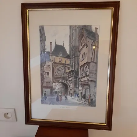 Agreable Maison De Renovee A Rouen